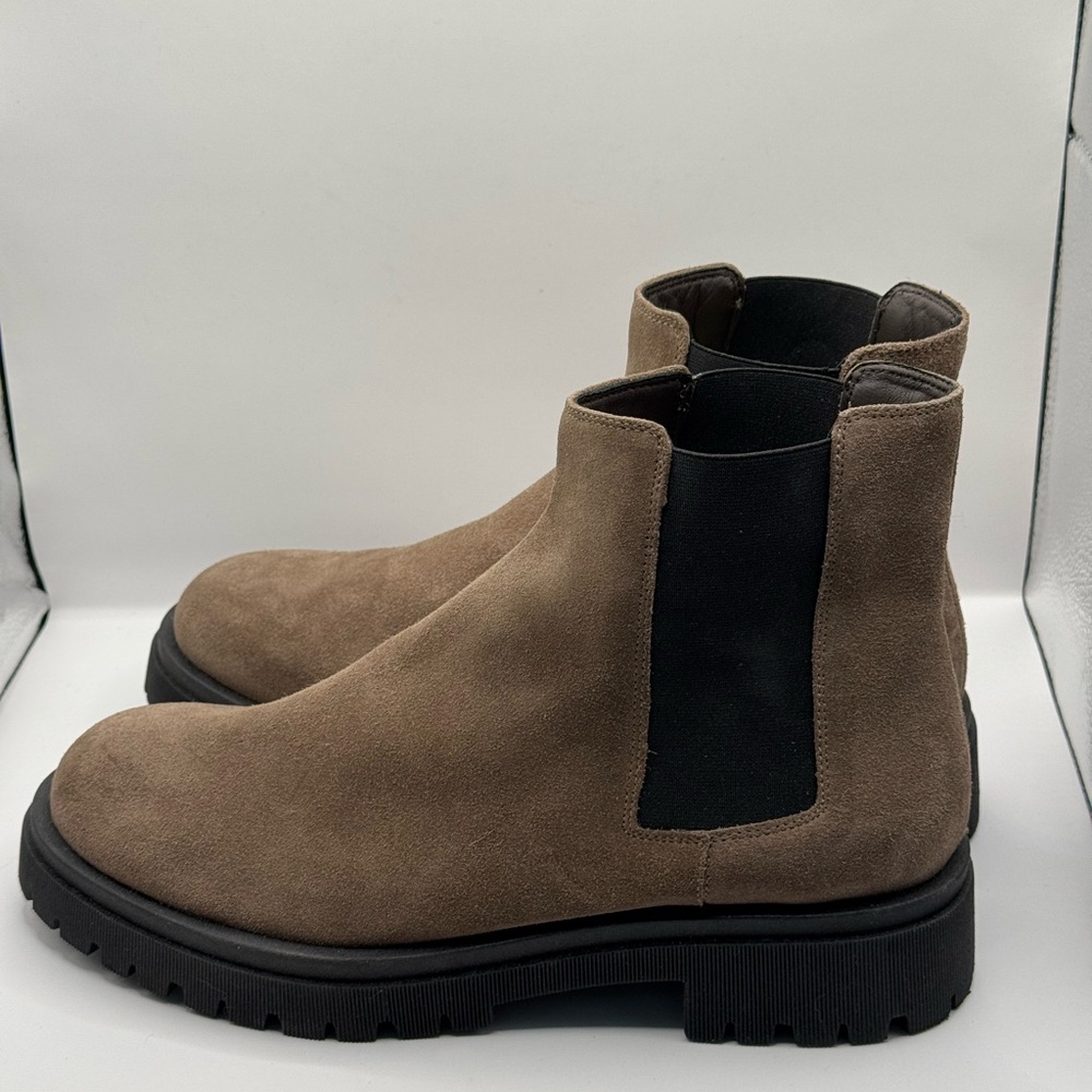 NWOT Aquatalia Olessa Suede Chelsea Ankle Boots Brown Suede Size 10.5 - Picture 4 of 8
